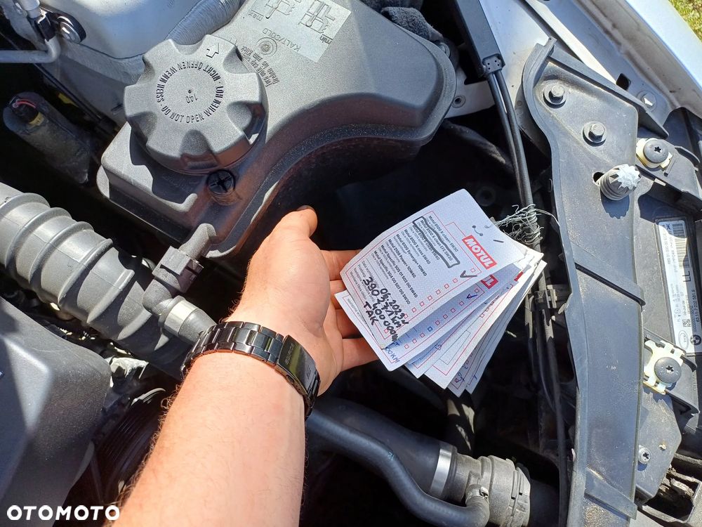 BMW Seria 3 318d - 10