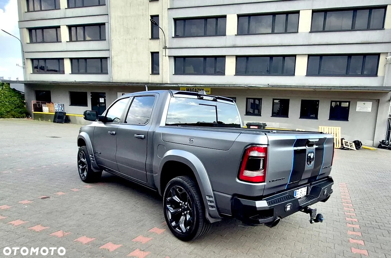 RAM 1500 Crew Cab Shortbed Limited - 15