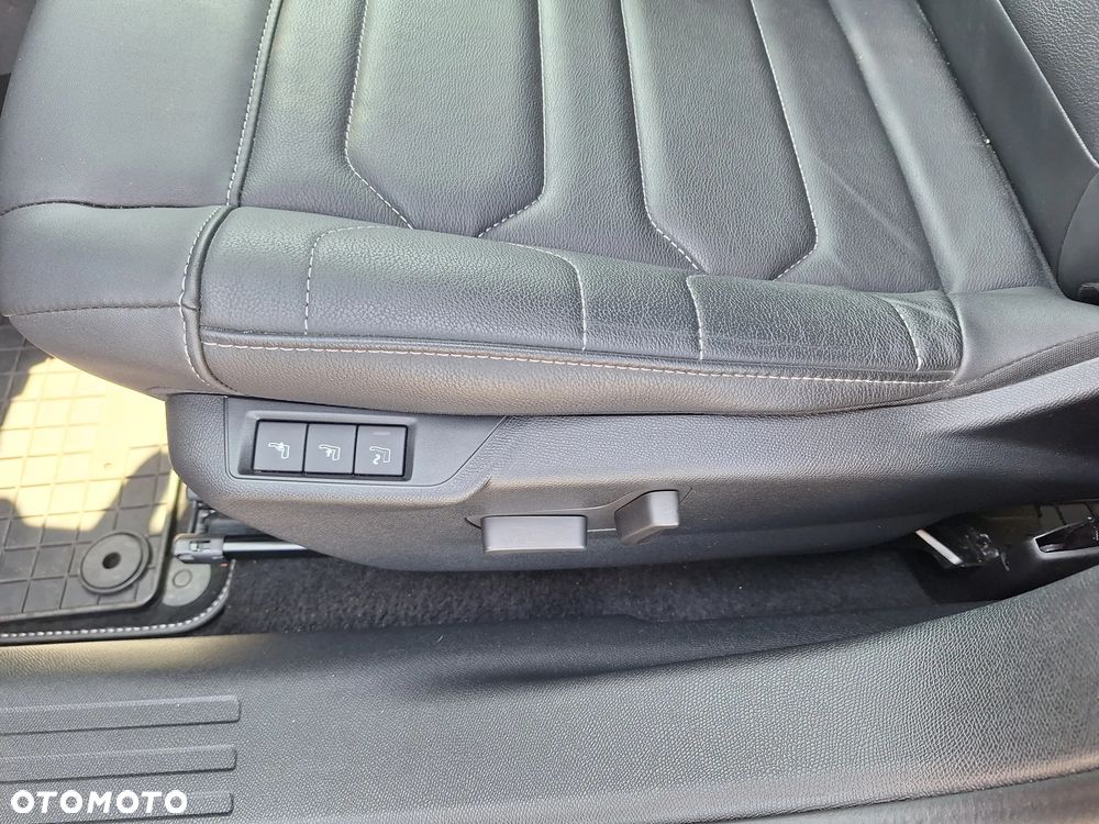 Citroën C4 1.2 PureTech Shine S&S EAT8 - 11