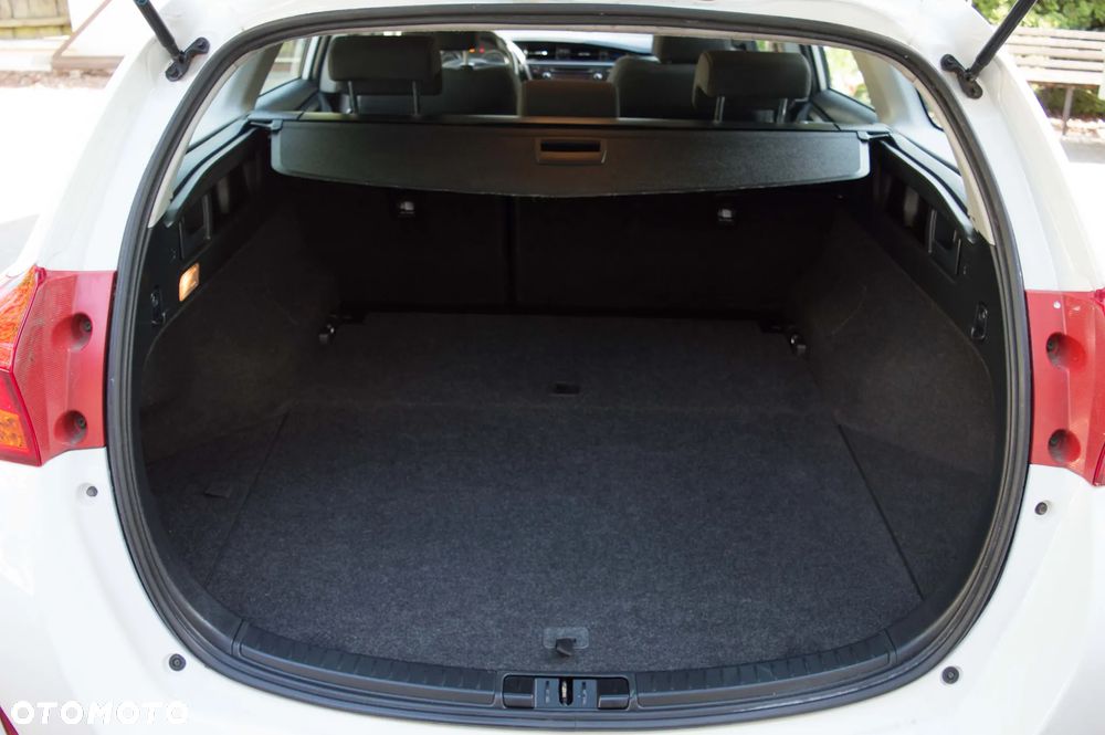 Toyota Auris - 34