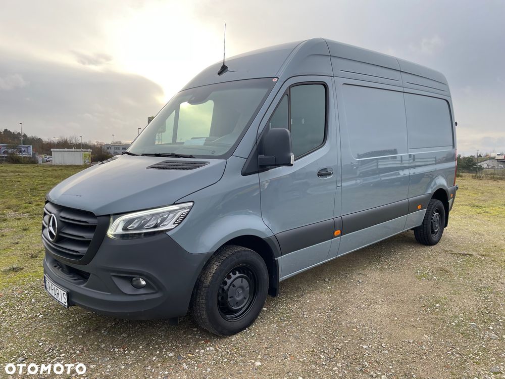 Mercedes-Benz Sprinter - 1