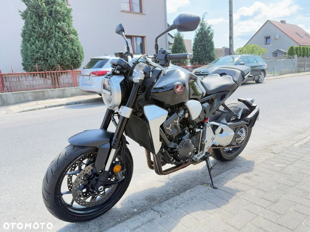 Honda CB - 3