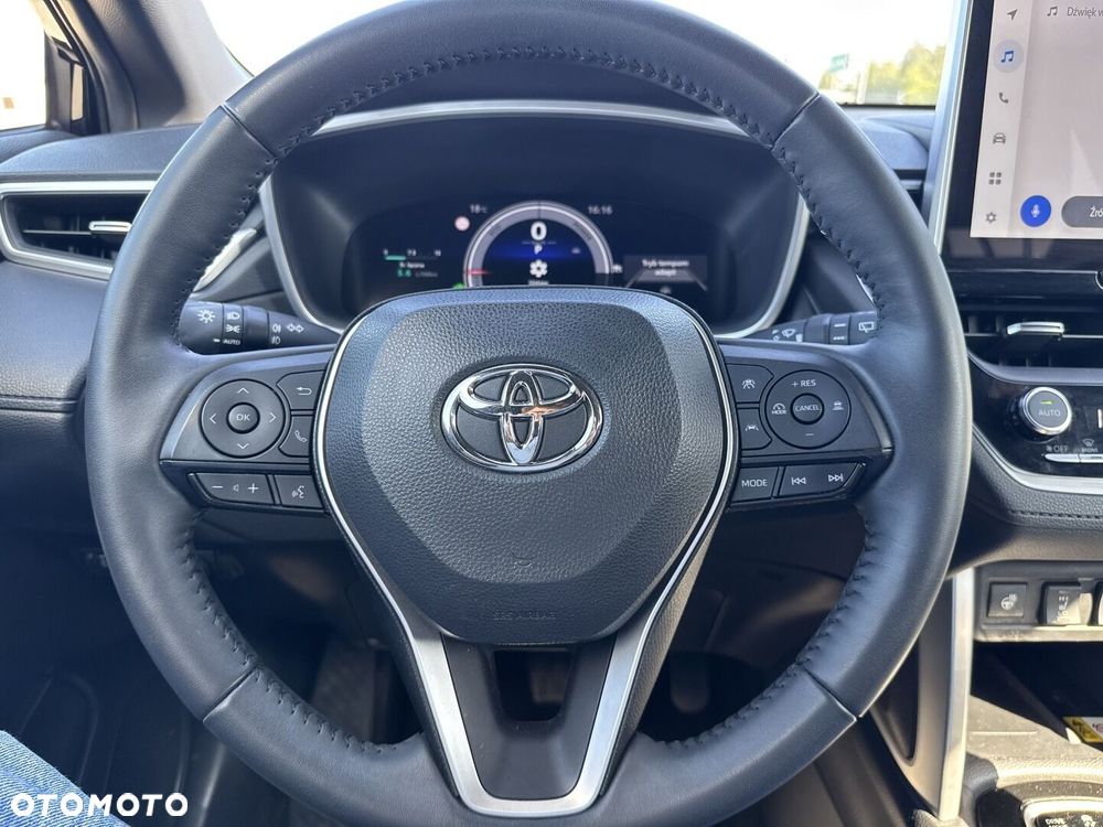 Toyota Corolla Cross - 18