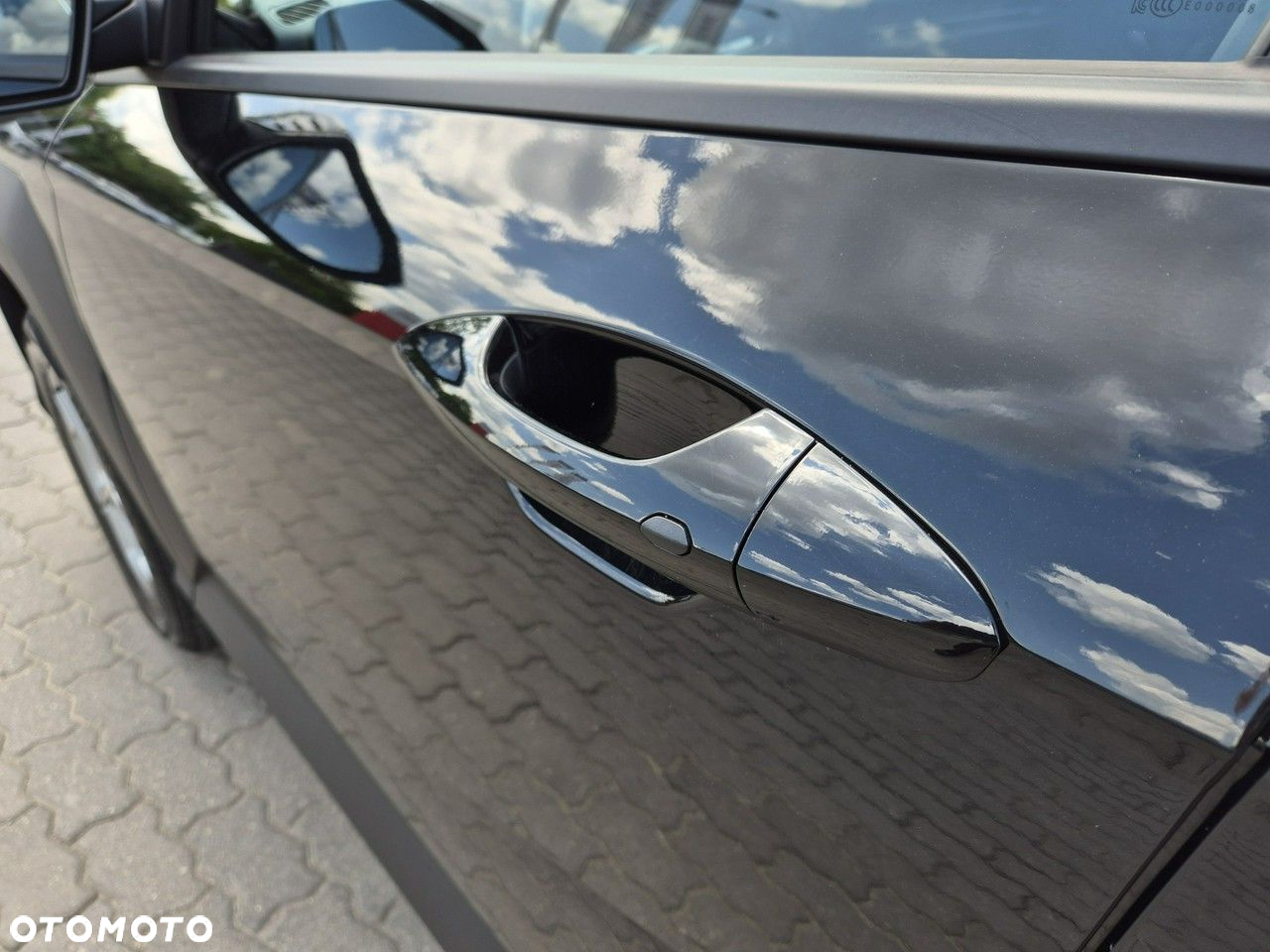 Hyundai Kona - 12