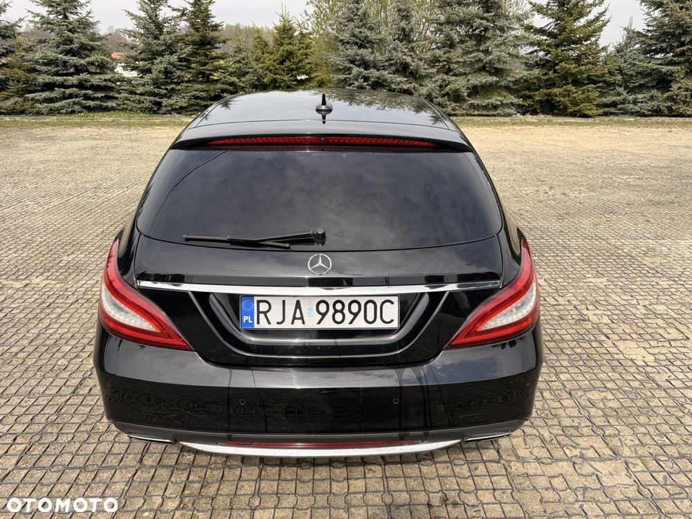 Mercedes-Benz CLS - 6