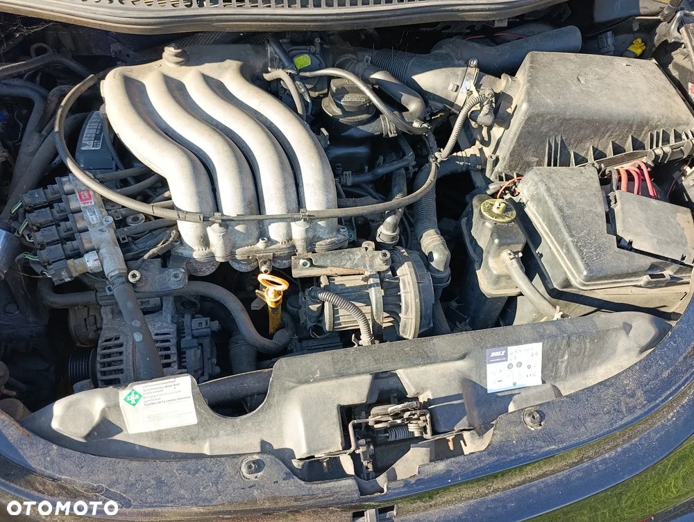 Volkswagen New Beetle 2.0 - 12