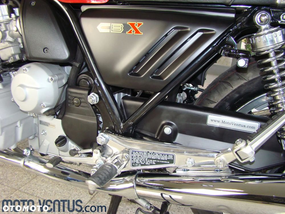 Honda CBX - 24