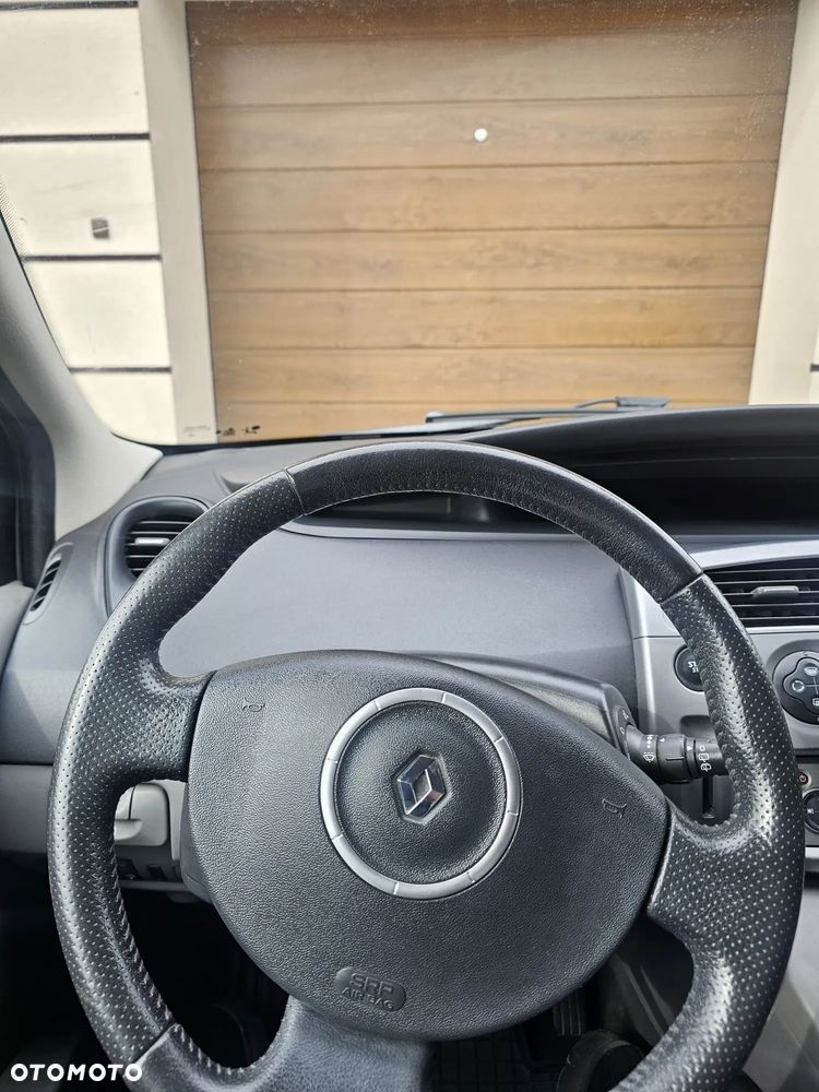 Renault Scenic 1.9 dCi Confort Privilege - 6