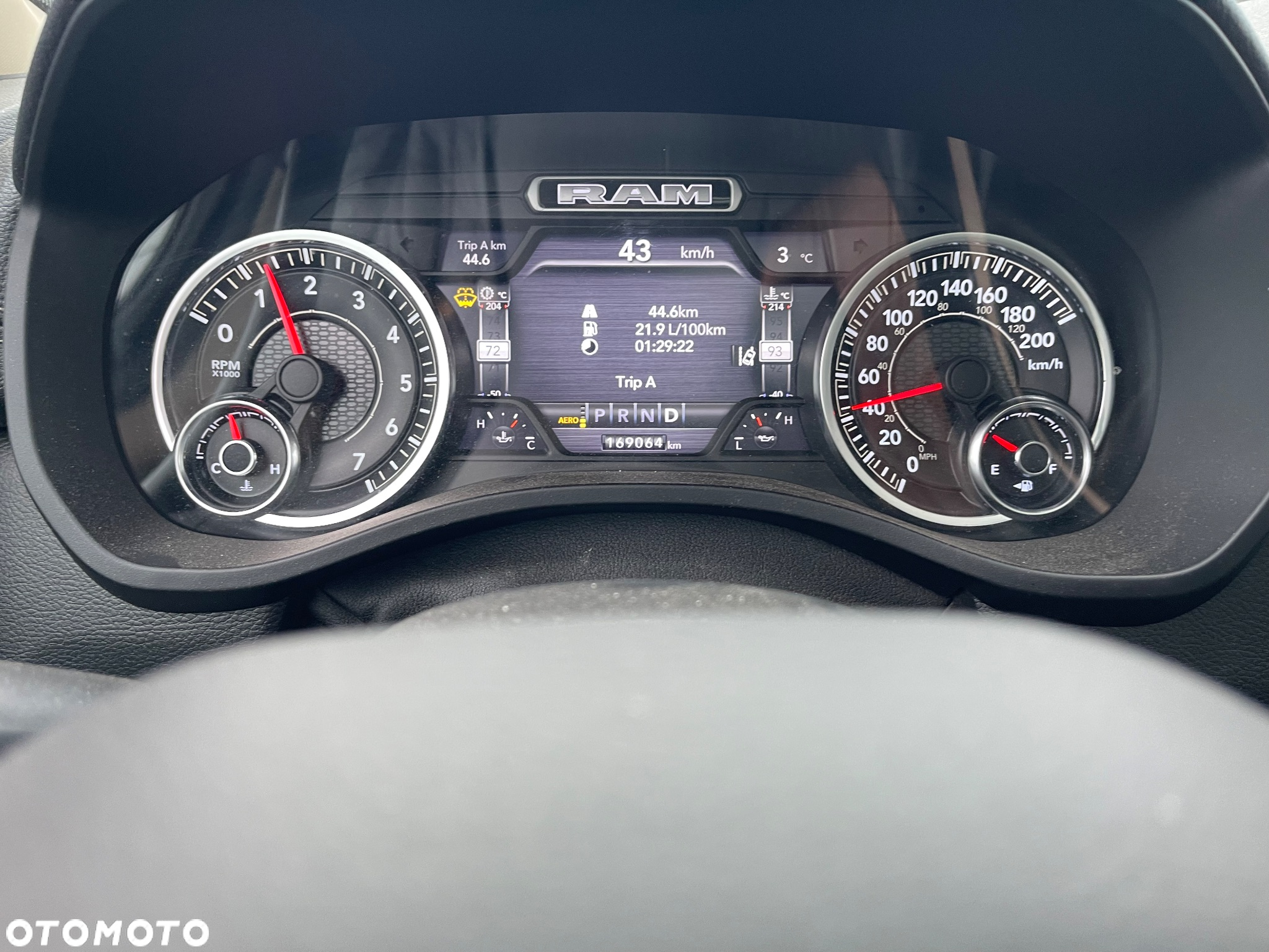 RAM 1500 - 14