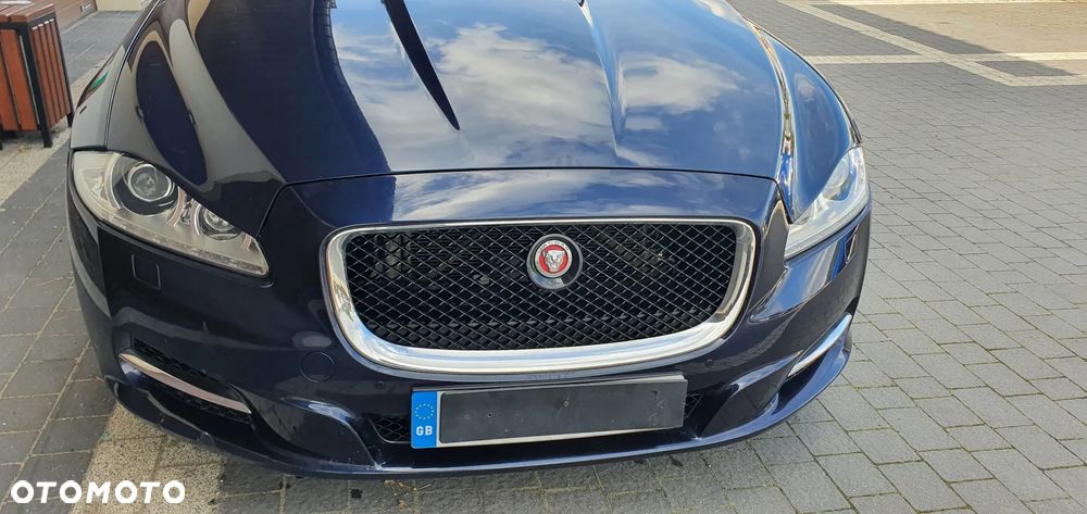 Jaguar XJ 3.0 D V6 Premium Luxury - 9