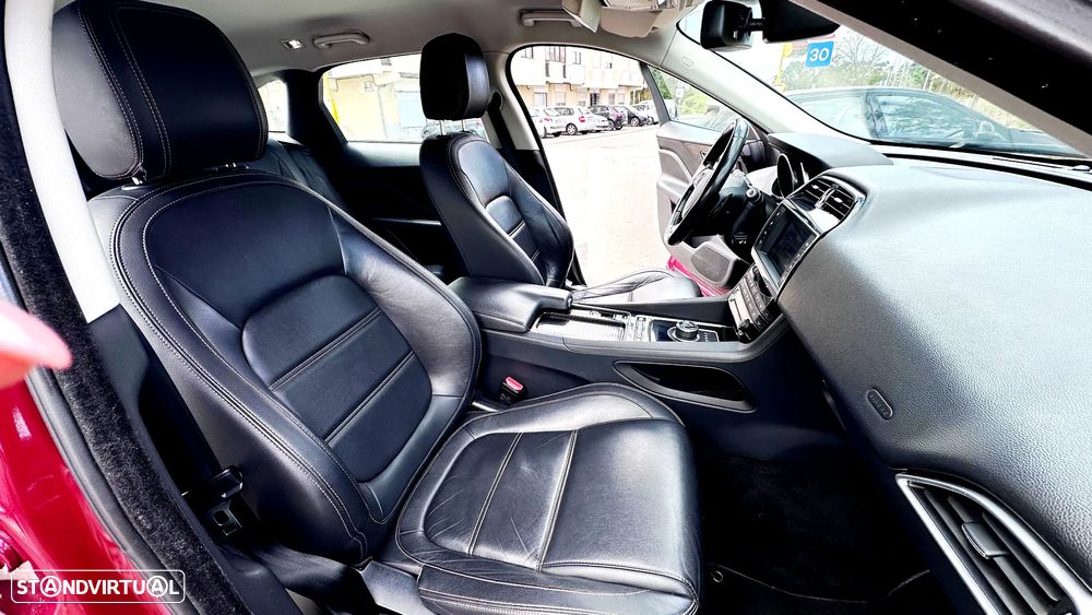 Jaguar F-Pace 2.0 i4D Prestige AWD Aut. - 18