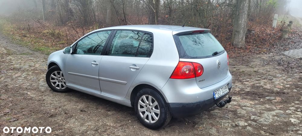 Volkswagen Golf 1.9 TDI Tour Edition - 4
