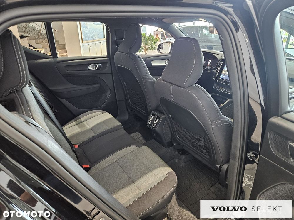 Volvo XC 40 - 24