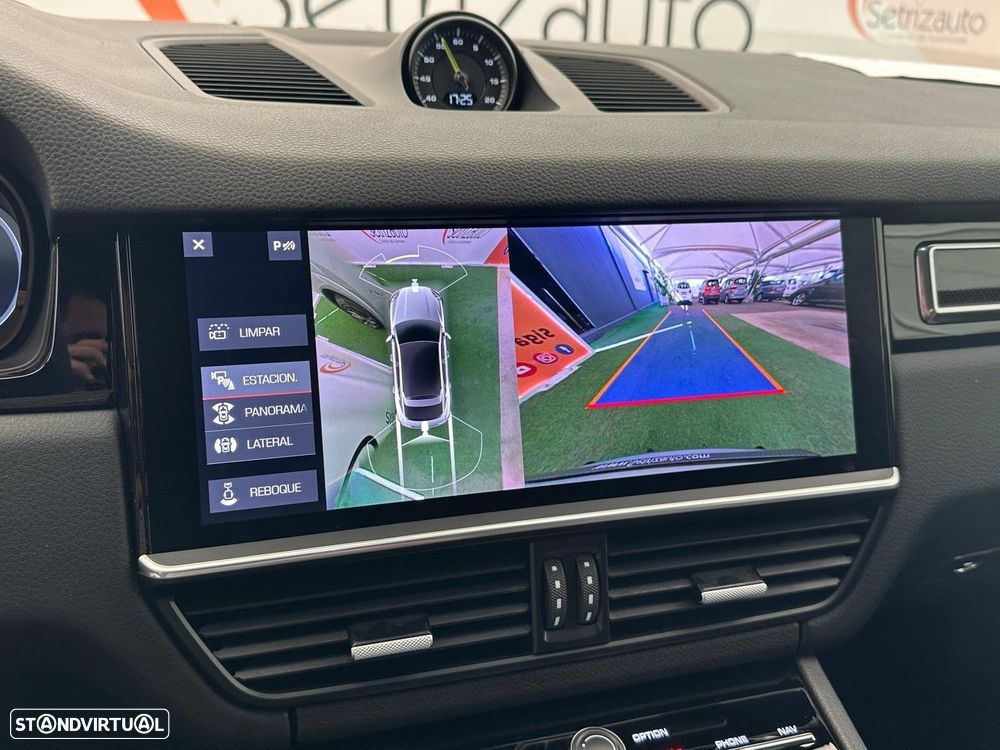 Porsche Cayenne Coupé E-Hybrid - 17