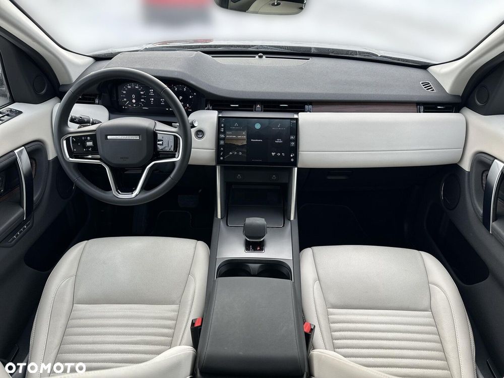 Land Rover Discovery Sport - 13