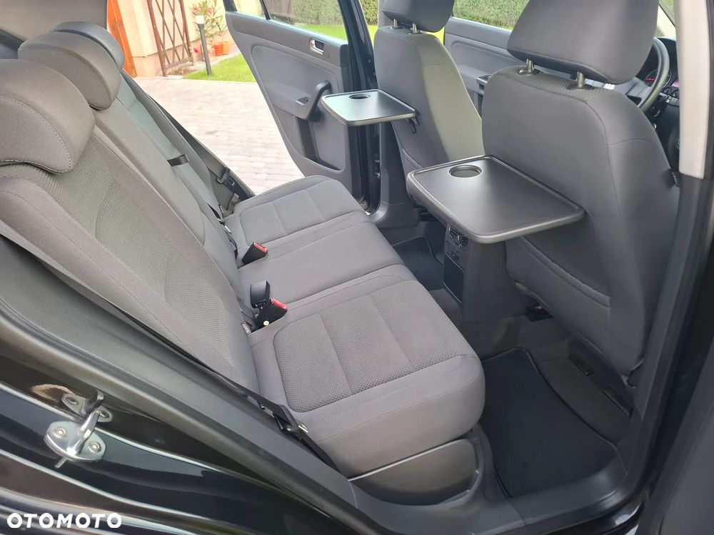Volkswagen Golf Plus - 32