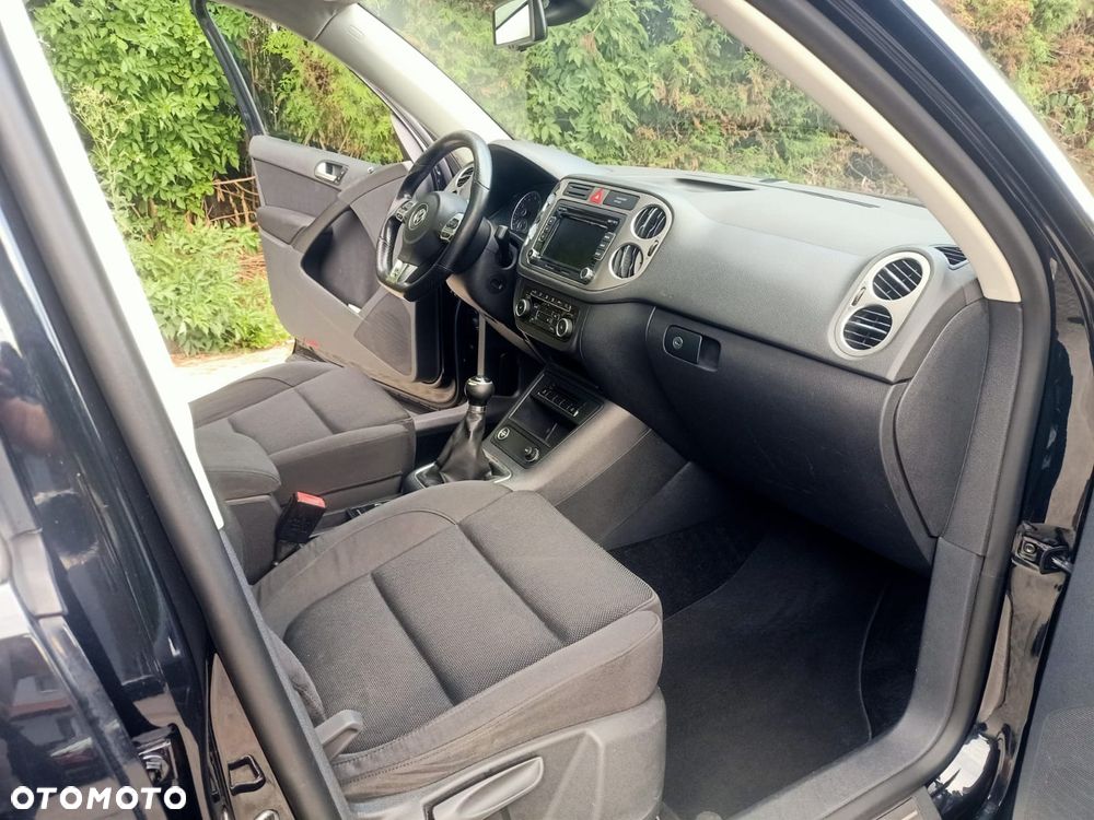 Volkswagen Tiguan - 12