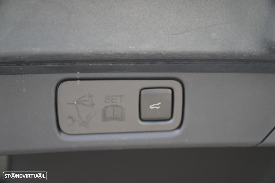 Ford Mustang Mach-E 75.7 kWh Base - 31