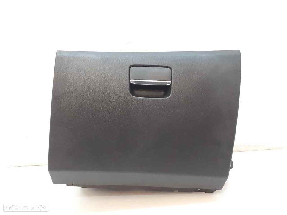 PORTA LUVAS MERCEDES-BENZ CLASE CLA BM 117 - 1