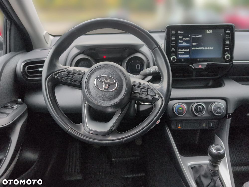 Toyota Yaris - 12