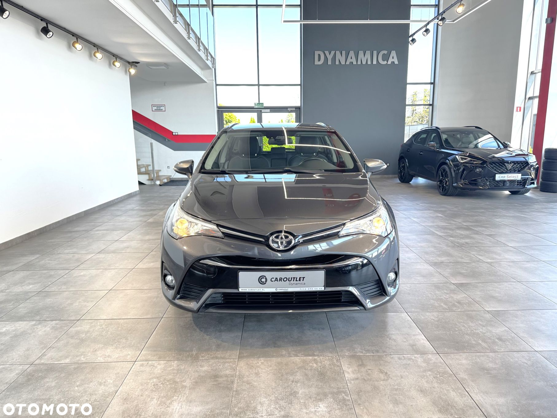 Toyota Avensis - 4