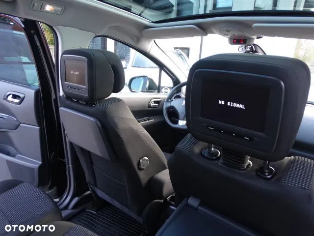 Peugeot 5008 HDI 150 Allure - 32