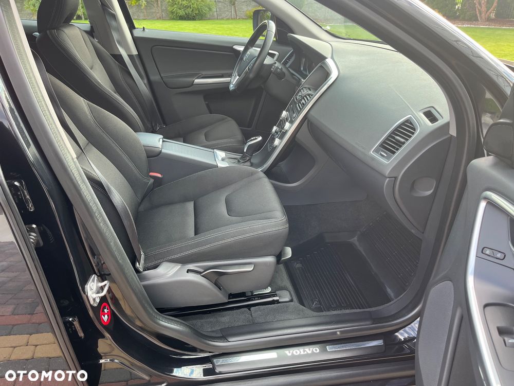 Volvo XC 60 - 35