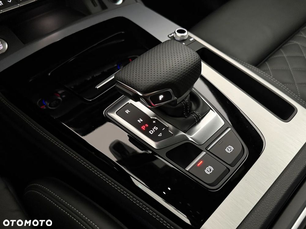 Audi Q5 40 TDI quattro S tronic S line - 23
