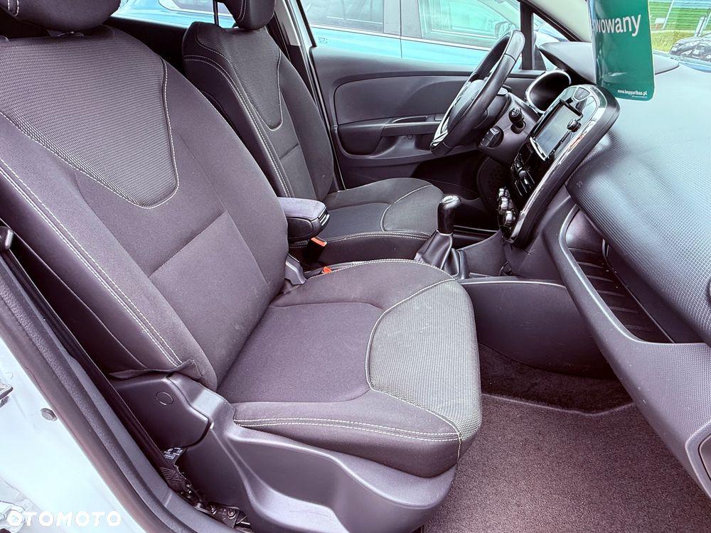 Renault Clio - 21