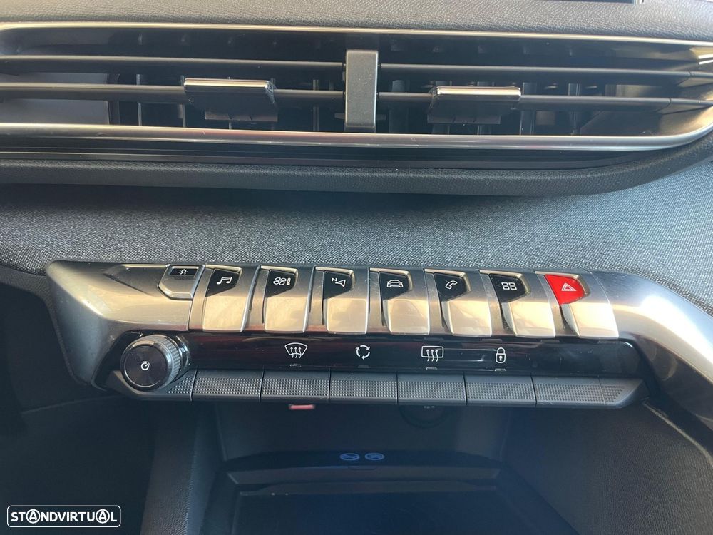 Peugeot 5008 1.5 BlueHDi Allure - 26