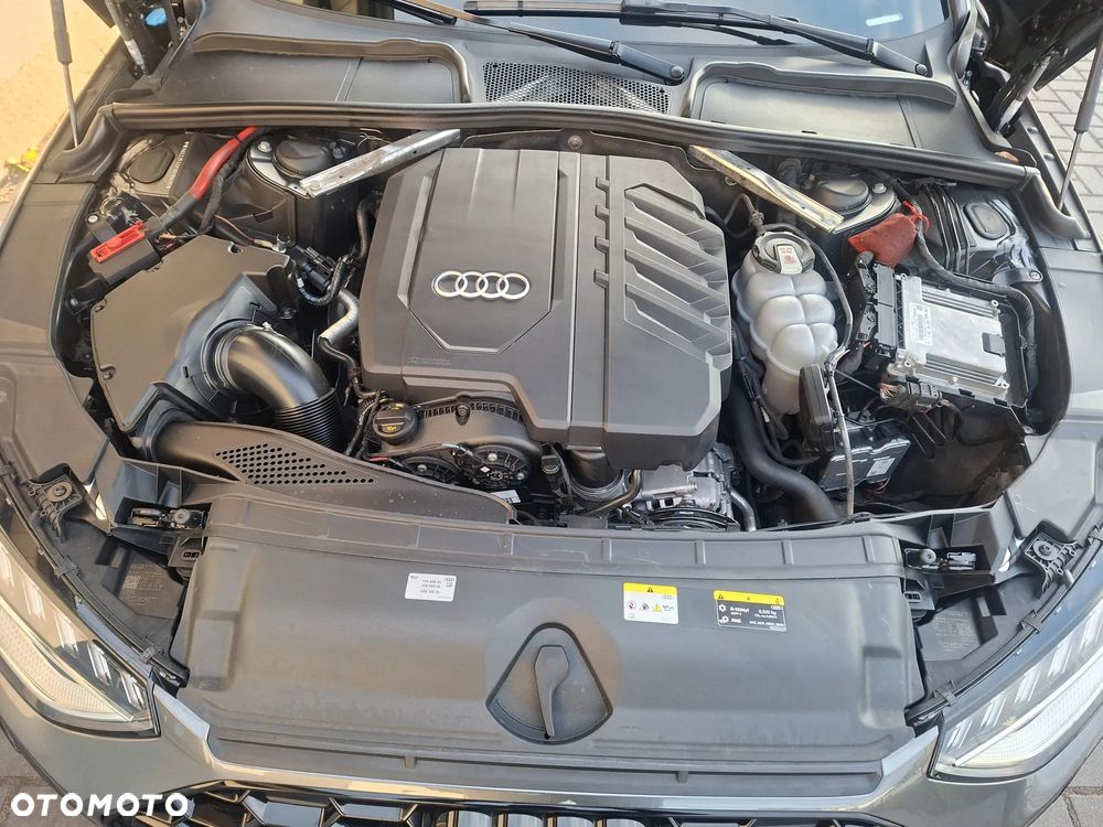 Audi A4 Avant 35 TFSI mHEV S Line S tronic - 22