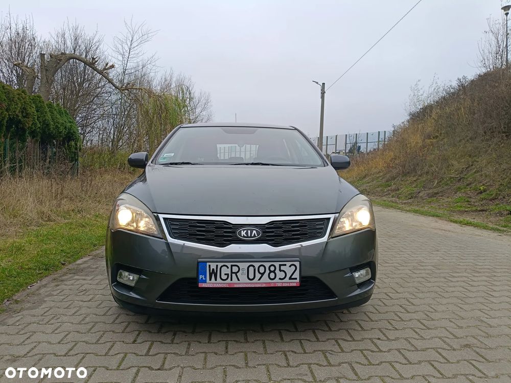 Kia Ceed 1.4 Comfort - 1