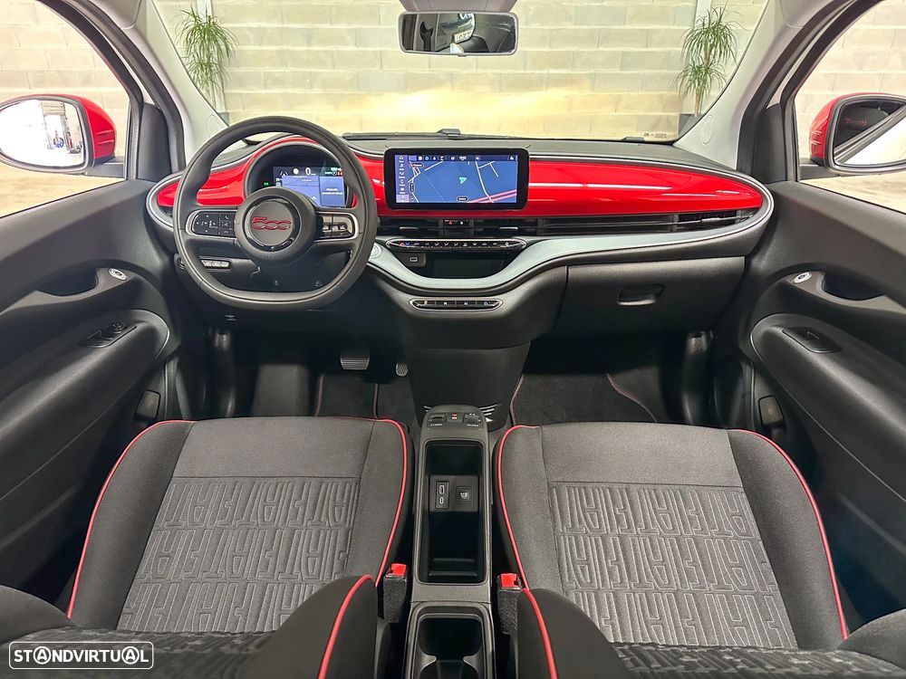 Fiat 500e 23,8kWh Red - 12
