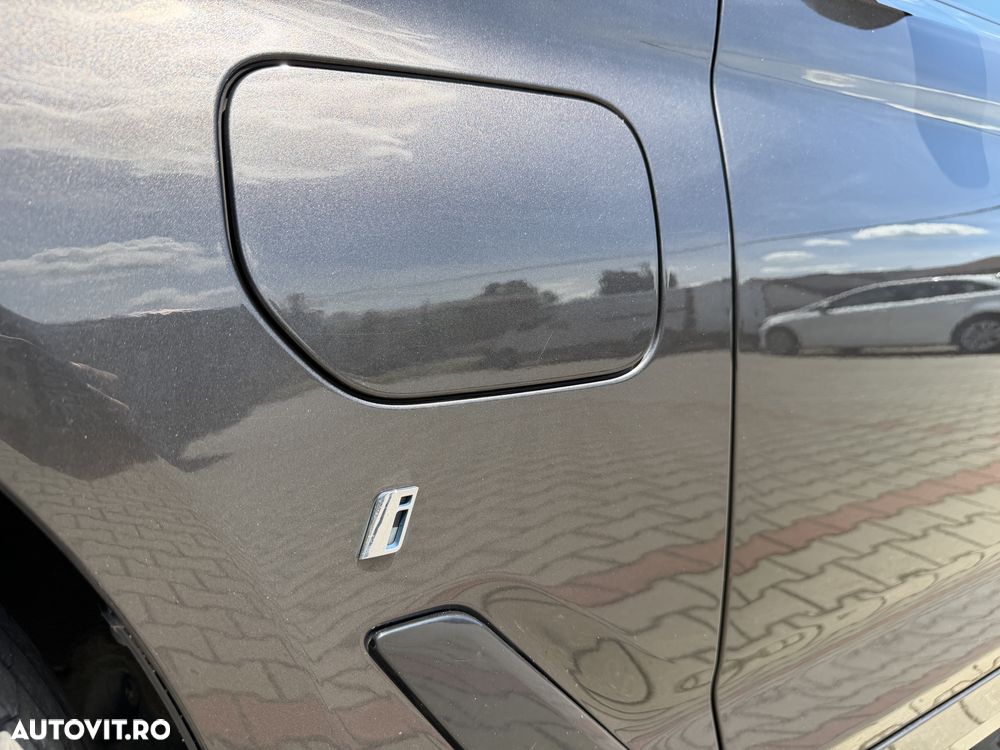BMW Seria 5 530i AT MHEV - 22