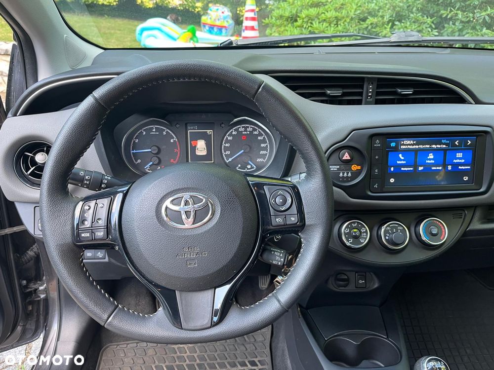 Toyota Yaris 1.5 Active - 9