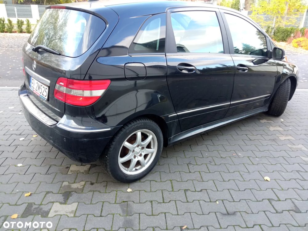 Mercedes-Benz Klasa B 180 CDI Autotronic - 9