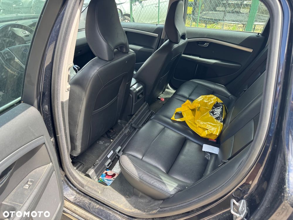 Volvo V70 D3 Drive-E Momentum - 23