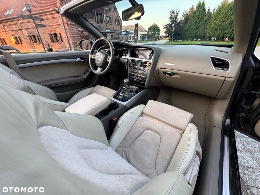 Audi A5 Cabrio - 32