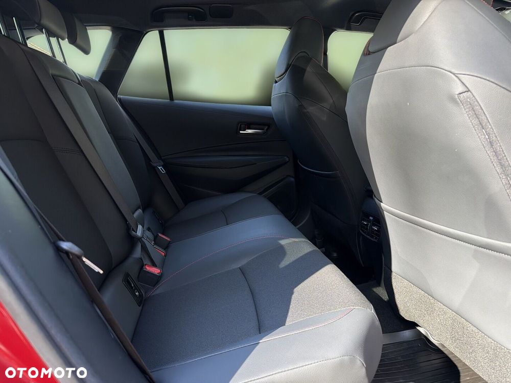 Toyota Corolla 1.8 Hybrid GR Sport Dynamic - 13
