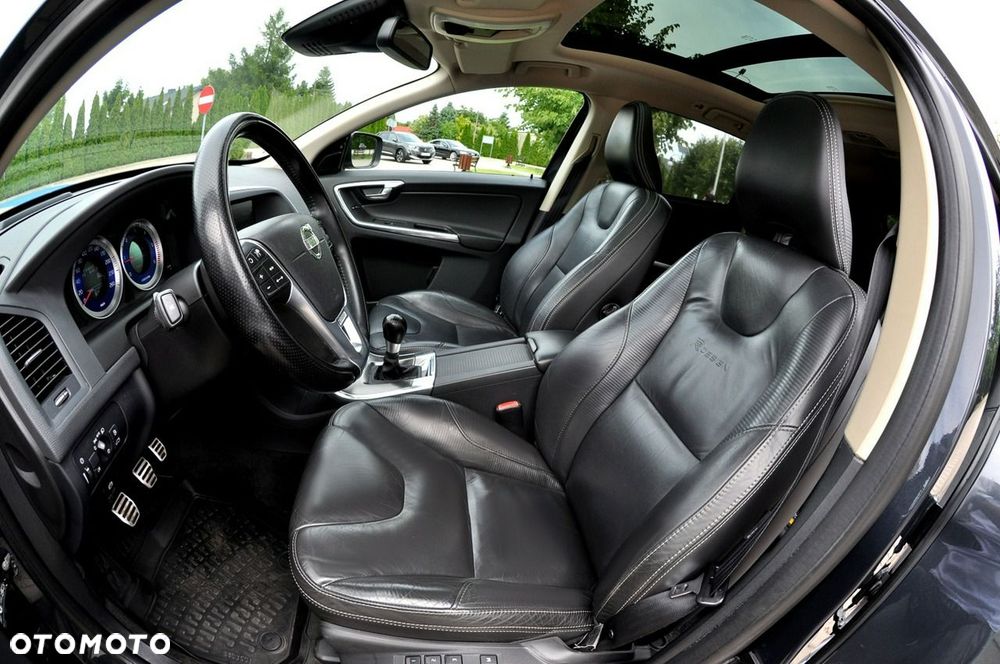 Volvo XC 60 D4 R-Design Summum - 19