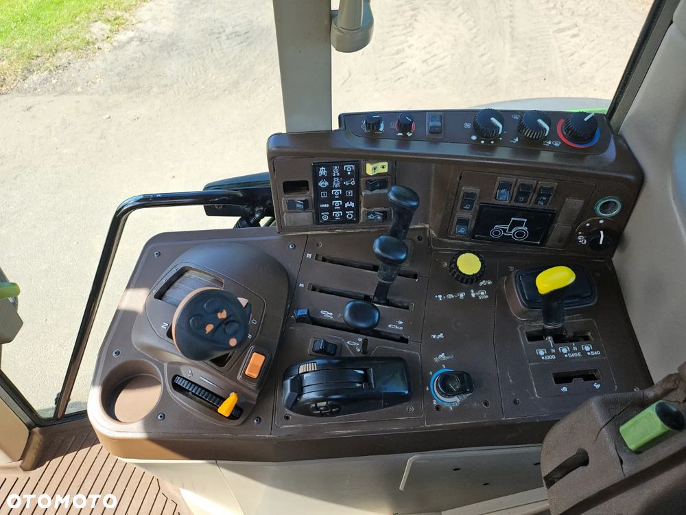 John Deere 6820 PREMIUM POWERQUAD PLUS - 11