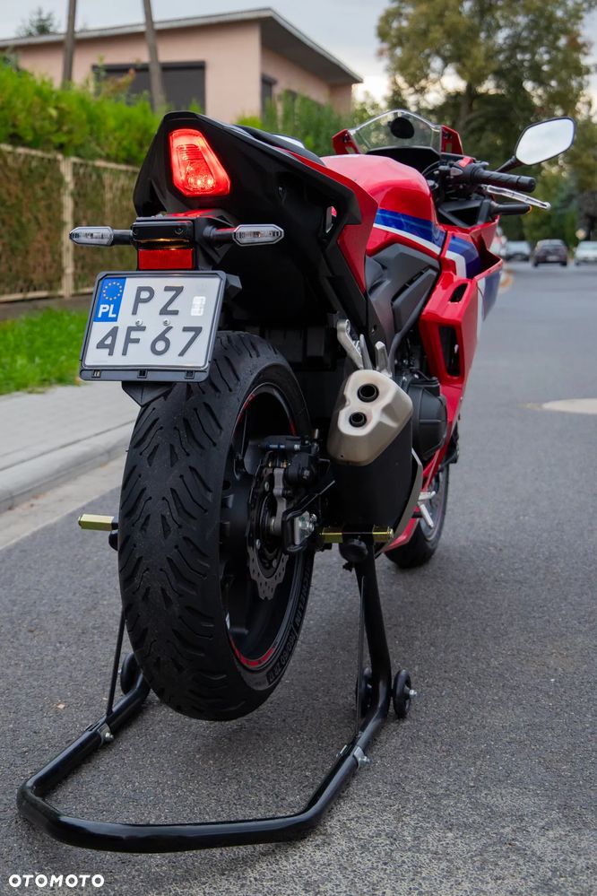Honda CBR - 24