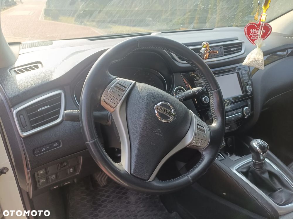 Nissan Qashqai 1.5 dCi Tekna - 9