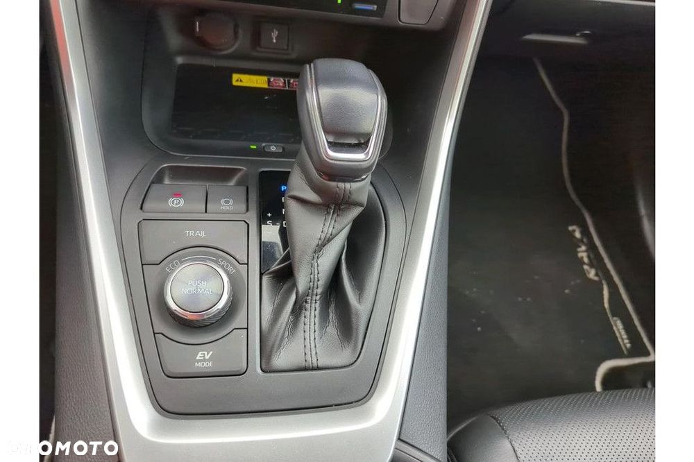 Toyota RAV4 - 12
