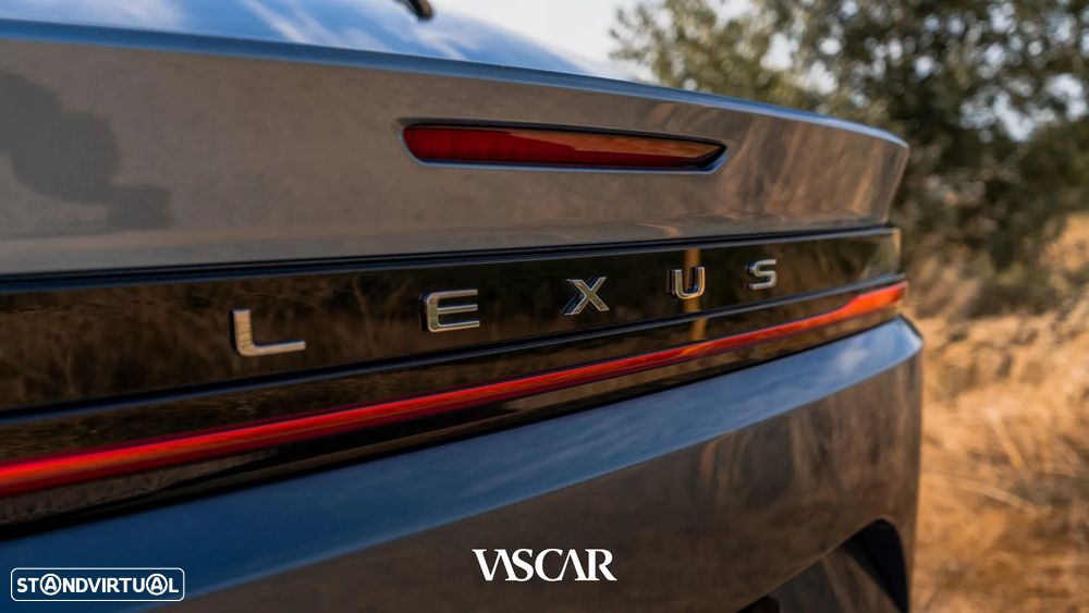 Lexus RZ 450e Luxury Pack - 33