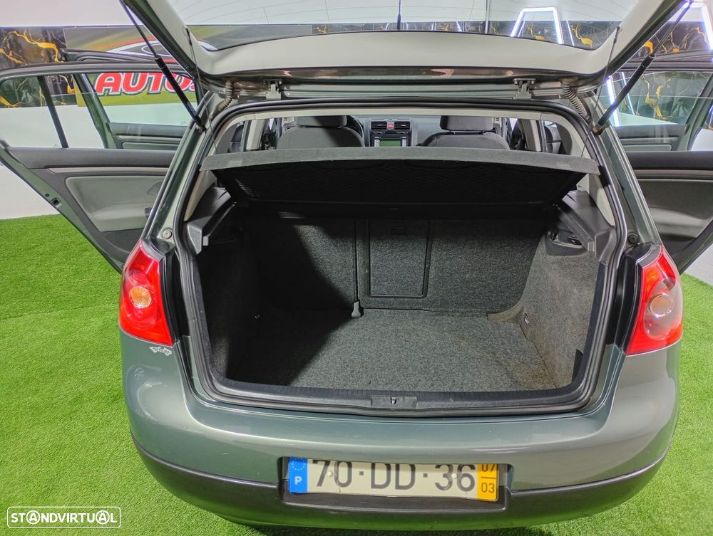 VW Golf 1.9 TDi 6V Confortline - 36