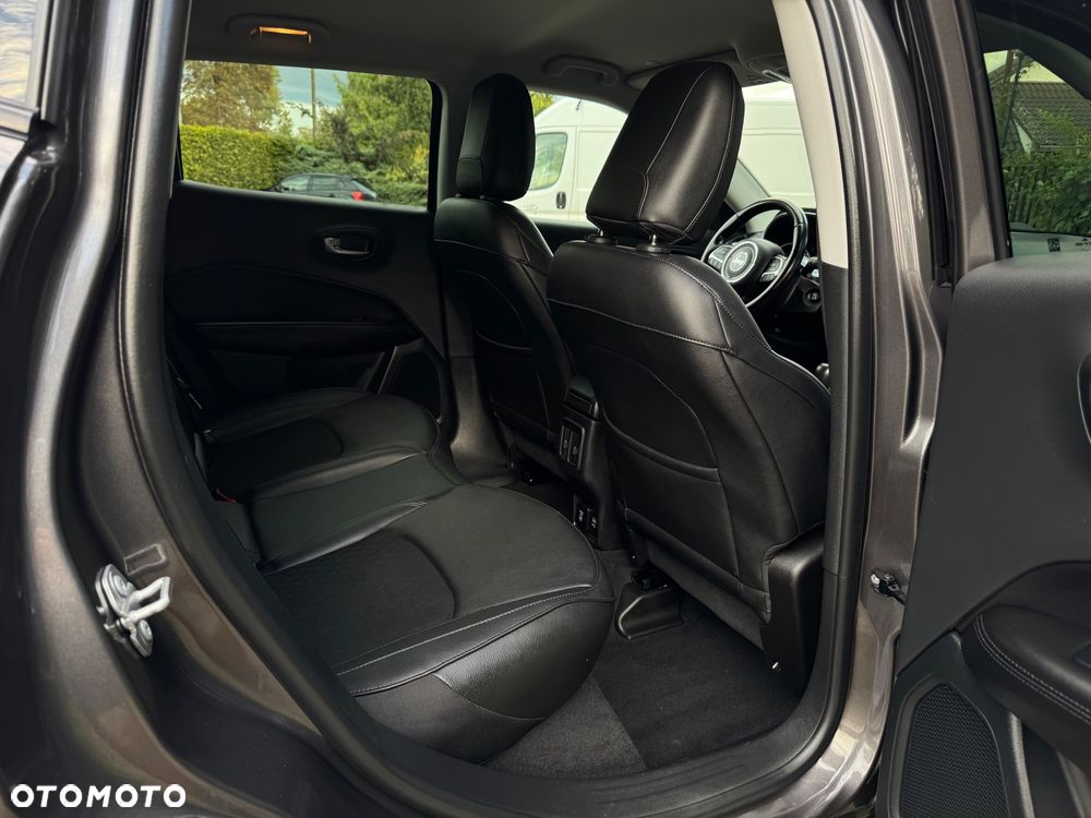 Jeep Compass 1.3 TMair Night Eagle FWD S&S DDCT - 27