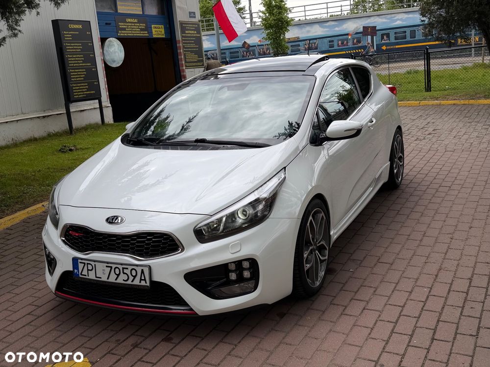 Kia Ceed 1.6 T-GDI GT-Challenge - 11