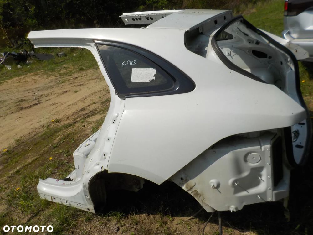 JAGUAR F-PACE BŁOTNIK ĆWIARTKA LEWY TYŁ - 2