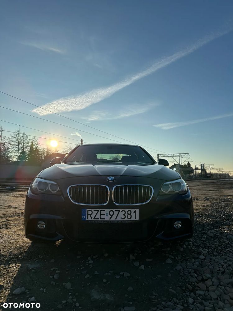 BMW Seria 5 525d xDrive Modern Line - 12